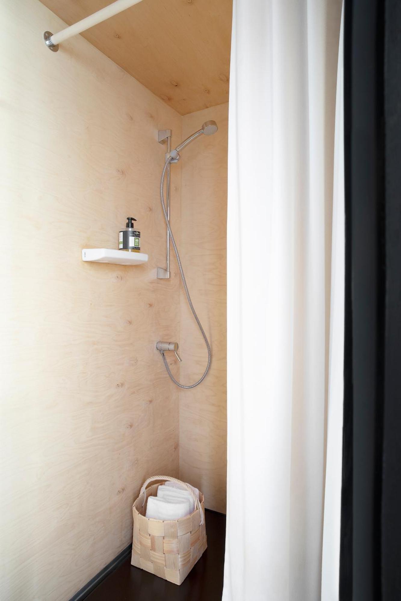 Majamaja Helsinki Off-Grid Retreat Guest House Exterior foto